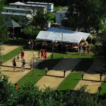 אוהל מפואר Camping La Roche *