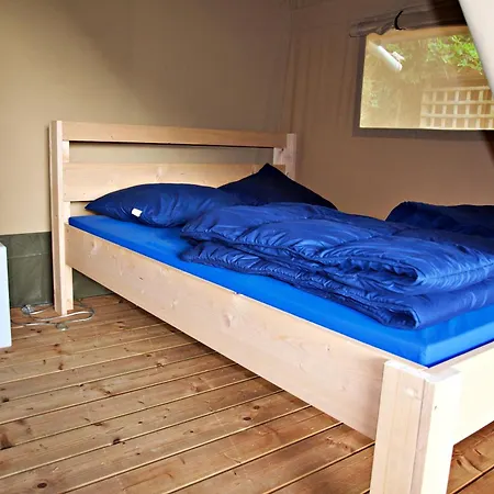 Camping La Roche Luxury tent